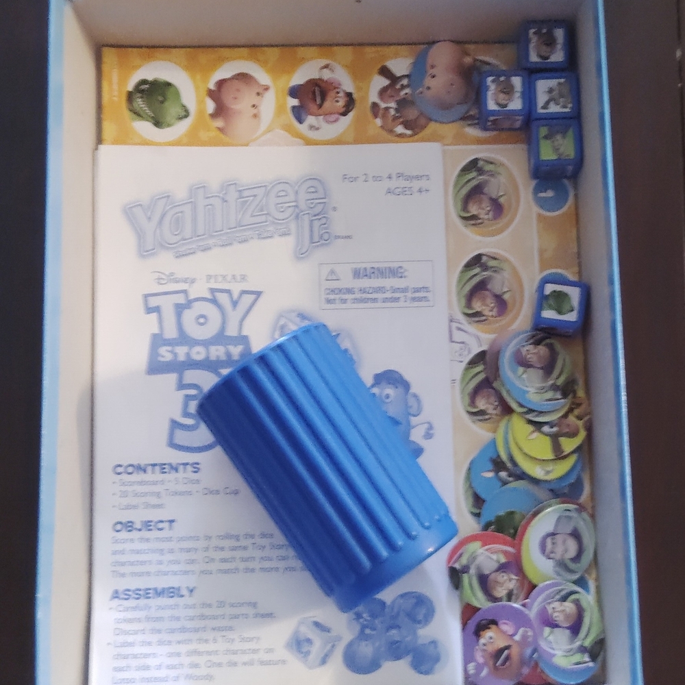 Hasbro Toy Story 3 Yahtzee Jr. Game - Picture 3 of 4
